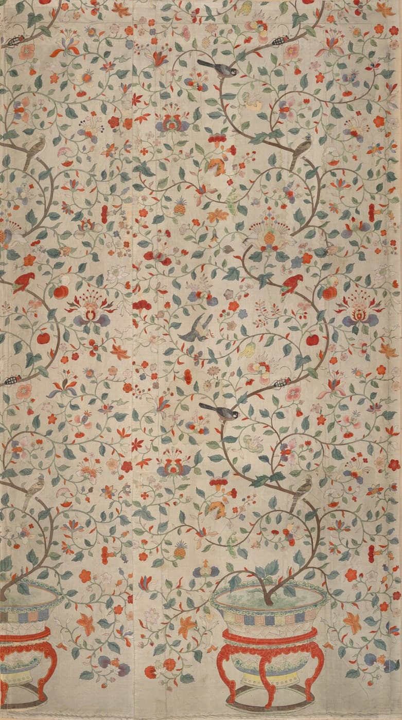 Garden Urns, 1780 pattern detail